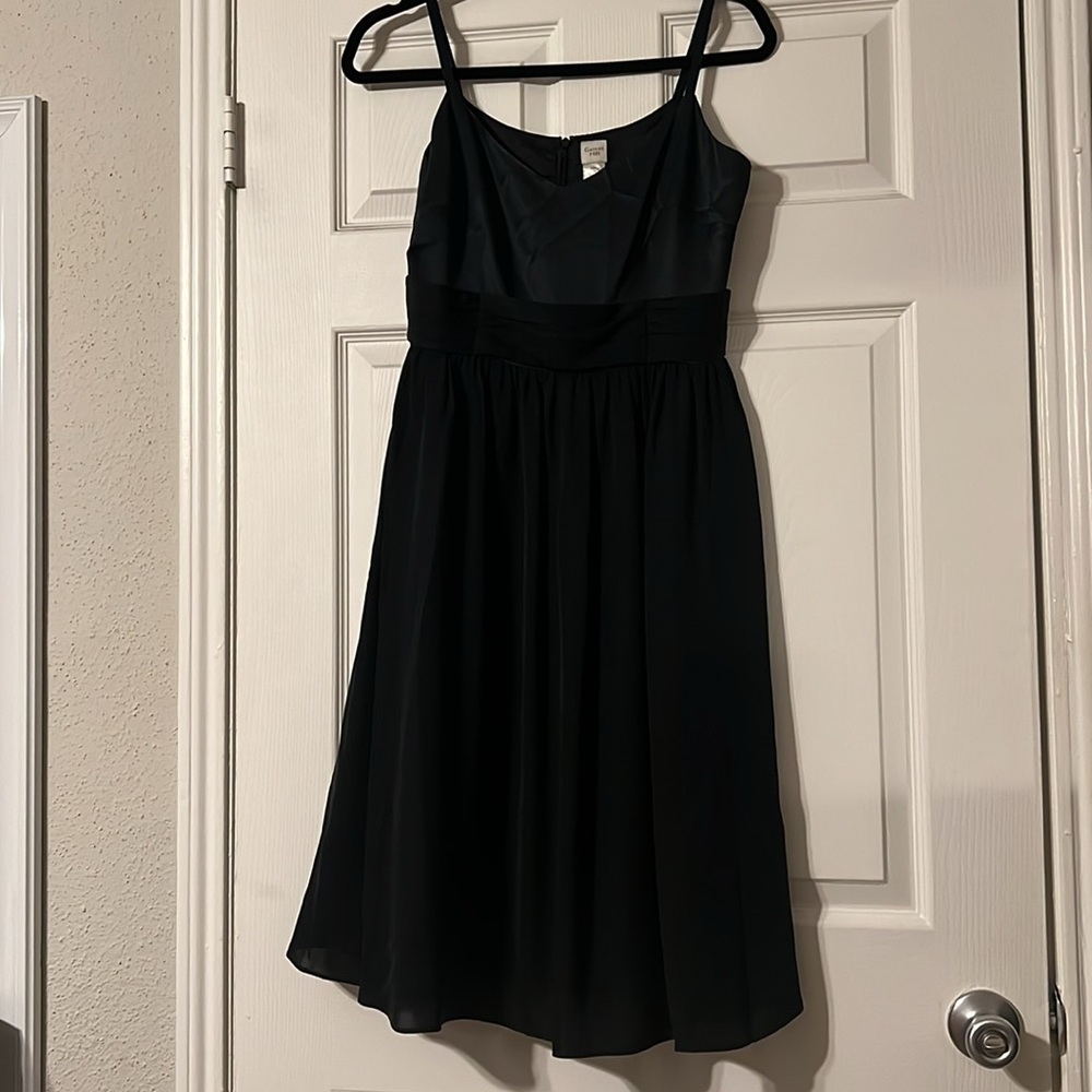 Garnet Hill Womens Size 6 Black Silk Dress Flowy  Spaghetti Straps Knee Length